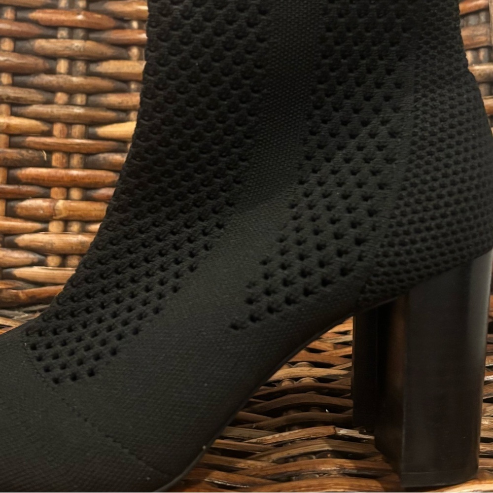 Charles By Charles David black mesh banker bootie heels shoe size 8.5. - Picture 5 of 16